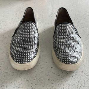 Vince slip on shoes. Size 7. 37 Euro
